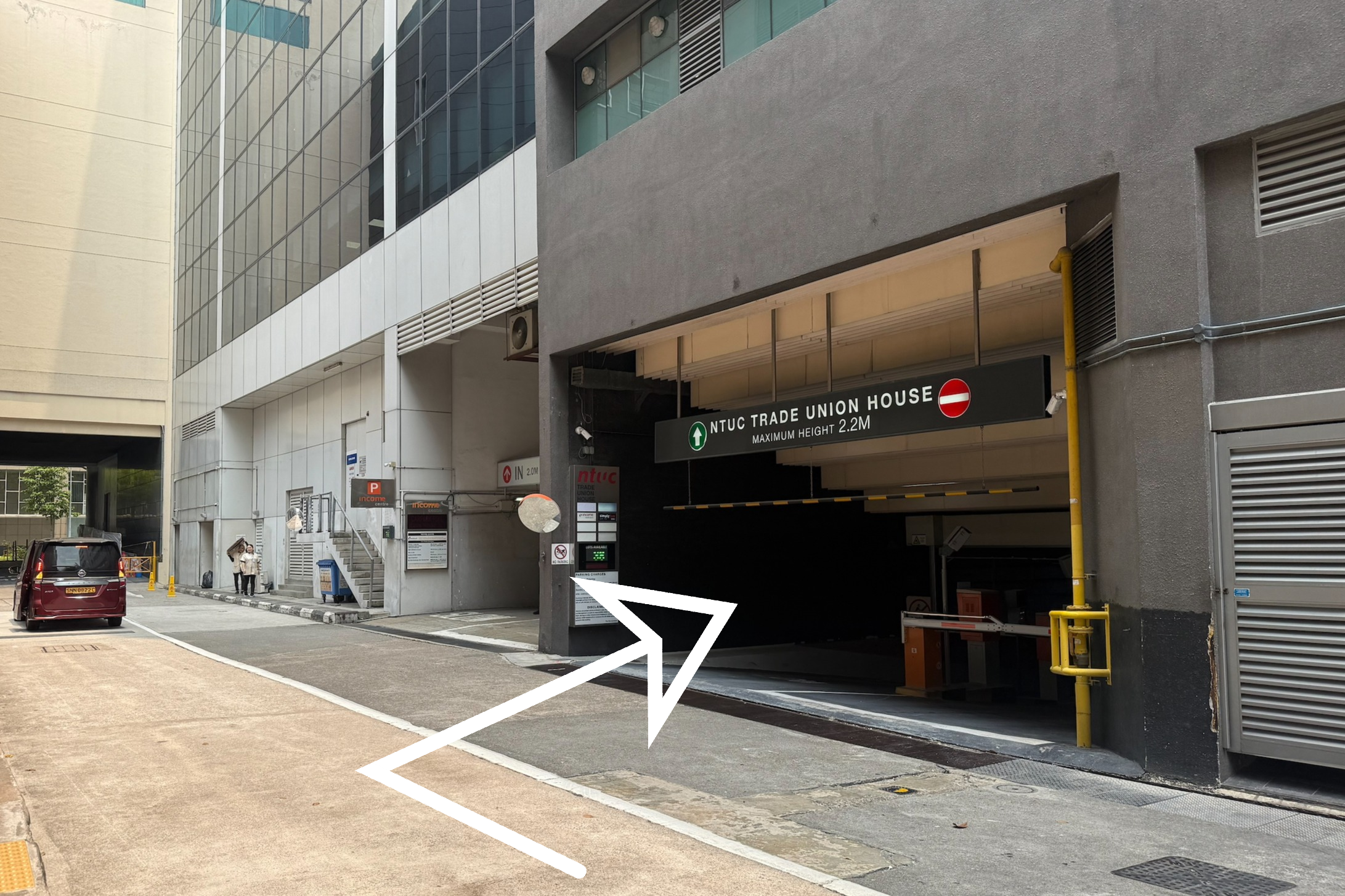 Lane leading to the NTUC Trade Union House carpark