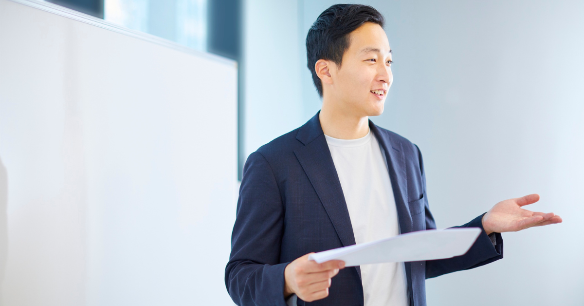 10 Tips To Improve Your Public Speaking & Speak Confidently 10 Tips To Improve Your Public Speaking & Speak Confidently