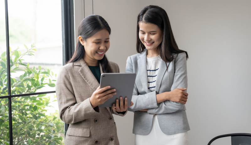 Top 10 Business Analyst Career Paths, Skills & How to Advance