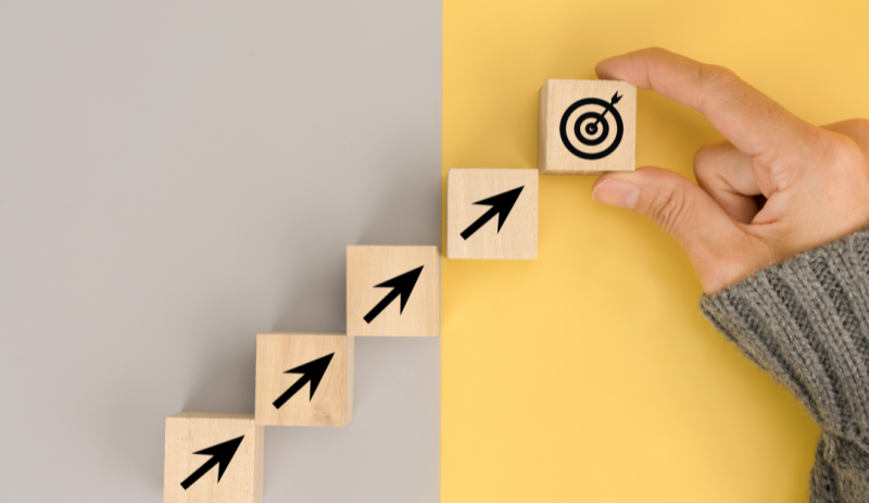 Goal Setting for 2026: 7 Steps, Tips [+ Free Template]