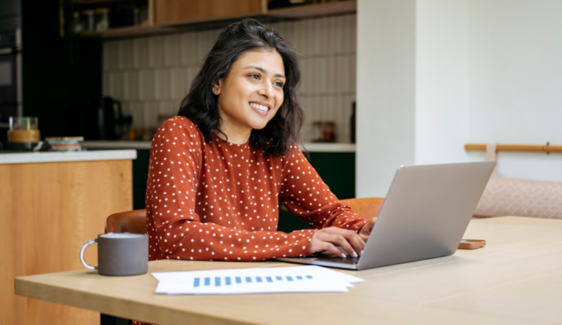 Lifelong Learning in the Digital Economy: What It Means to Stay Ahead in a Shifting Workforce