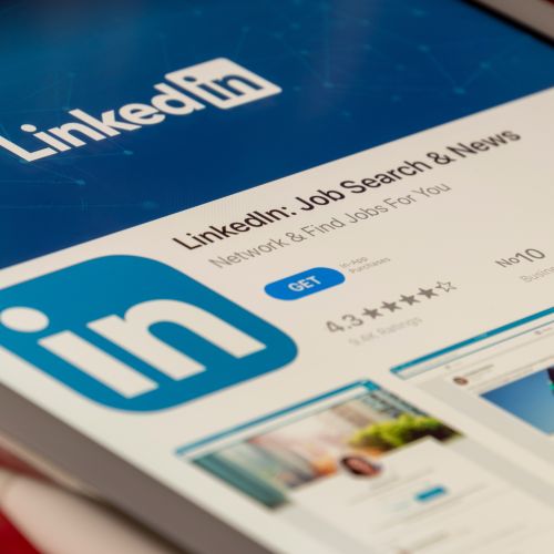 Digital Marketing - LinkedIn Marketing for Businesses 